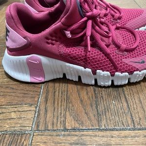 Nike metacon women’s shoes size 6
